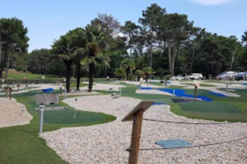 Holidays Resort Domaine Du Golf Piscine Chauffee D' Avril Au 1Er Octobre En Lisiere De Foret Avec Vue Sur La Pinede Lacanau-Ocean Buitenkant foto
