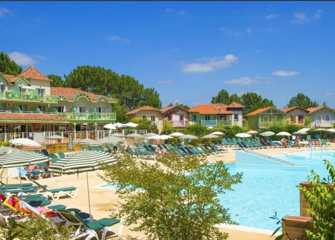 Holidays Resort Domaine Du Golf Piscine Chauffee D' Avril Au 1Er Octobre En Lisiere De Foret Avec Vue Sur La Pinede Lacanau-Ocean Buitenkant foto